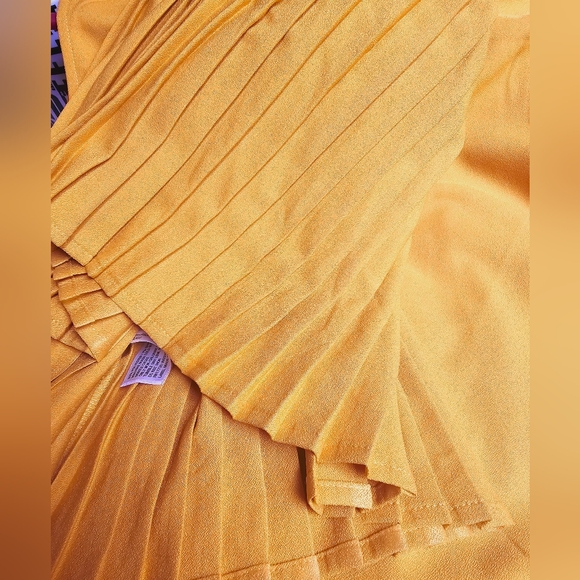 Sleeveless Maxi Dress - Picture 7 of 9